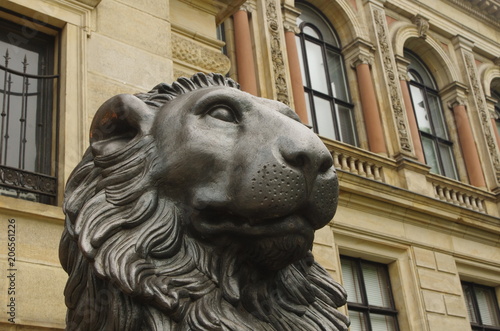 Löwe vor der Herzog-August-Bibliothek in Wolfenbüttel