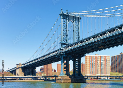Manhattan bridge over East River