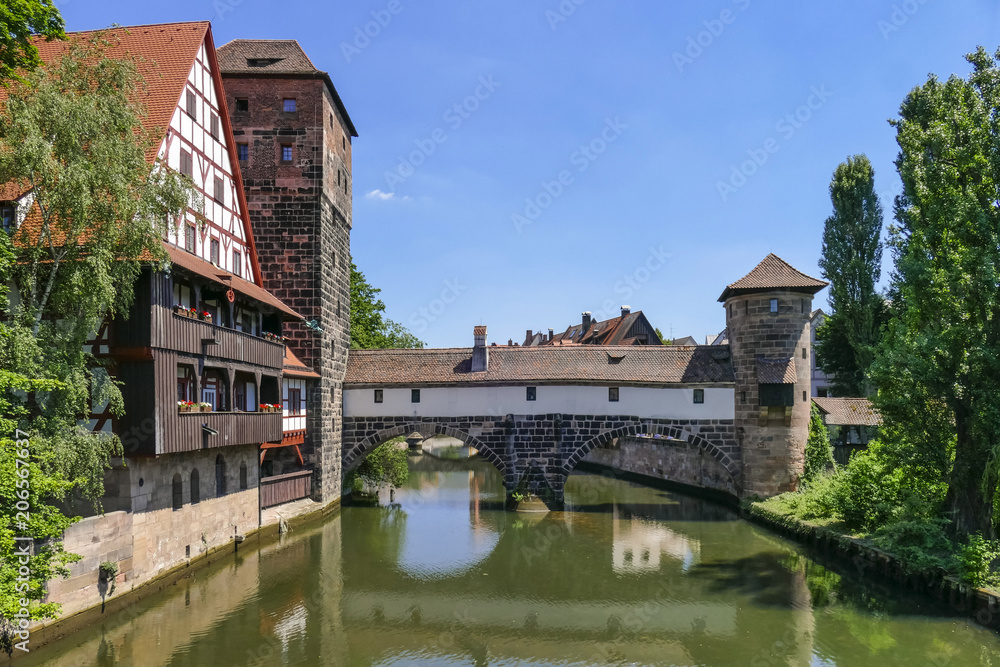 Weinstadel, water tower, Henker- or long bridge, river Pegnitz, historic centre, Nuremberg, Middle Franconia, Franconia, Bavaria, Germany, Europe
