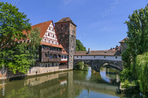 Weinstadel, water tower, Henker- or long bridge, river Pegnitz, historic centre, Nuremberg, Middle Franconia, Franconia, Bavaria, Germany, Europe