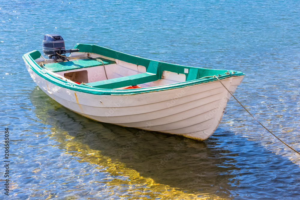 barque de pêche à Cadaqués, Costa Brava, Espagne 
