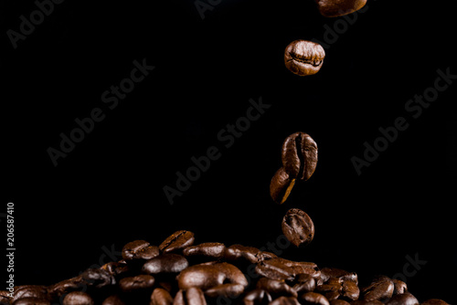 Kavrulmuş kahve çekirdekleri photo