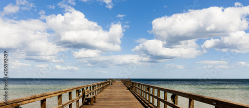 Steg ins Meer