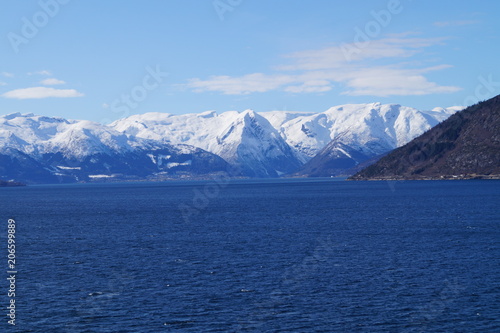 Sognefjord in Norwegen photo