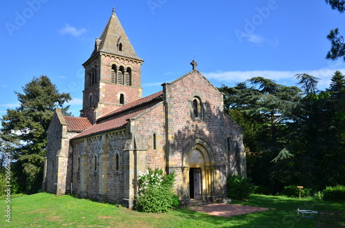 CHAPELLE ROMANE DE DUN (12éme Siècle) BOURGOGNE FRANCE
