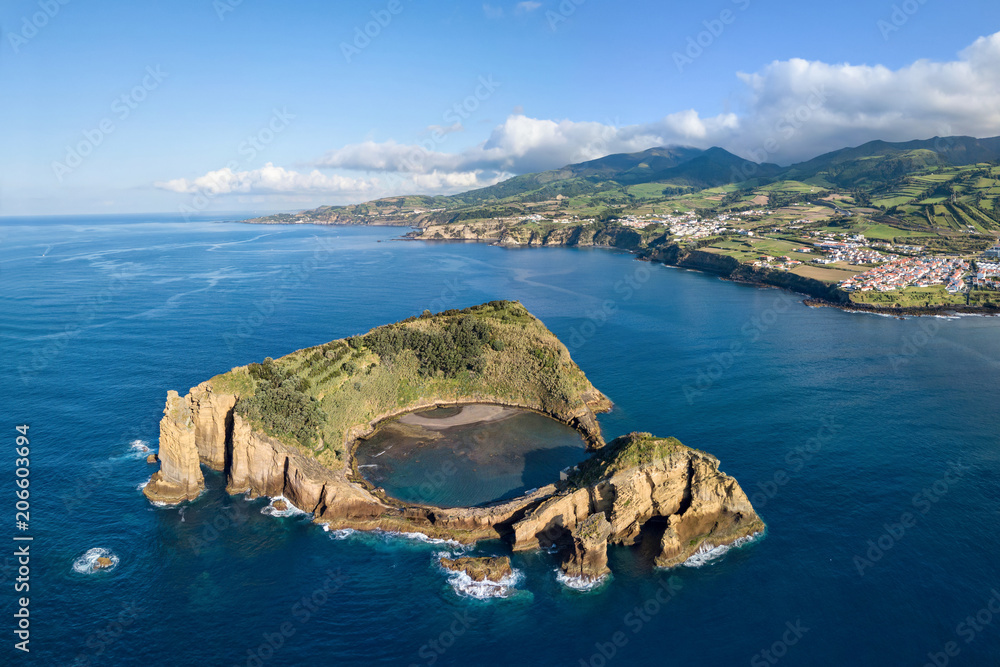 Islet of Vila Franca do Campo, Sao Miguel island, Azores, Portugal (aerial view) - obrazy, fototapety, plakaty 