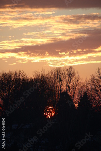SUNSET ON THE GREAT PLAINS