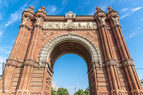 Arco del Triunfo Barcelona Triumph Arch, Spain - May 18, 2018. © Ms VectorPlus