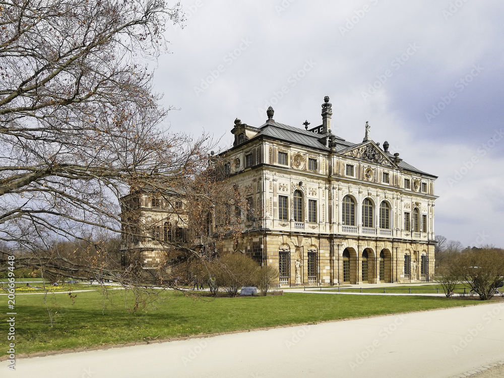 Schloss im Großen Garten in Dresden.
