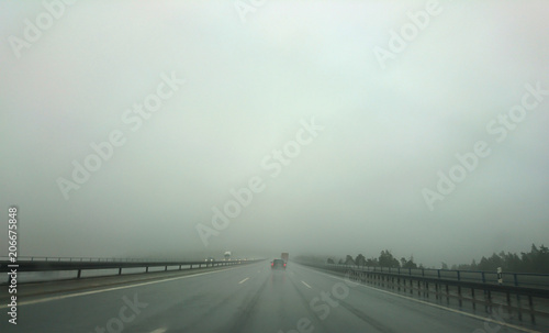 Autobahn in Deutschland - schlechte Sicht