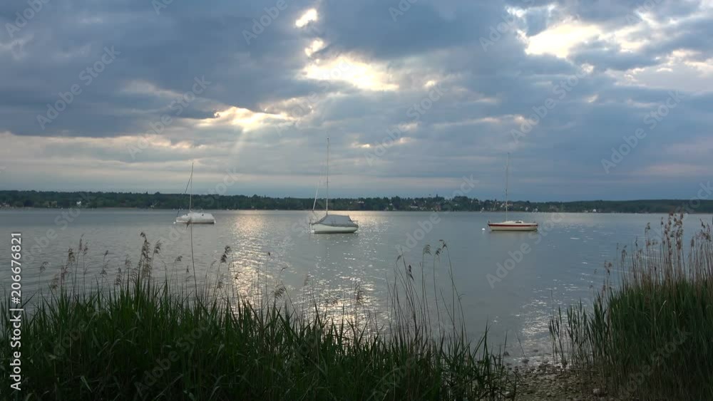 Naturerlebnis am See, Landschaftspanorama, bewegte Kamera, Slow Tourism, Bayern, 4K Naturerlebnis am See, Landschaftspanorama, bewegte Kamera, Slow Tourism, Bayern, 4K