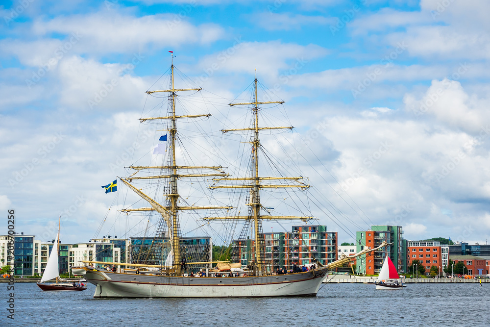 Segelschiffe auf der Hansesail in Rostock