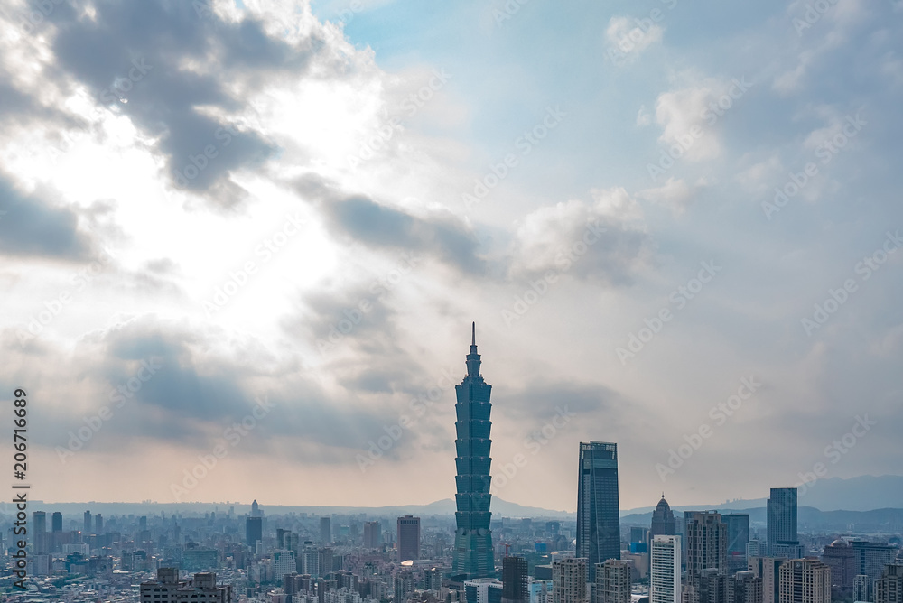 Fototapeta premium Taipei, Taiwan - May 20, 2018: Aerial panorama over Downtown Taipei with Taipei 101 Skyscraper, Landmark buildings of Taipei