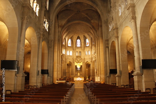 Nef de l'église Saint Lambert de Vaugirard à Paris