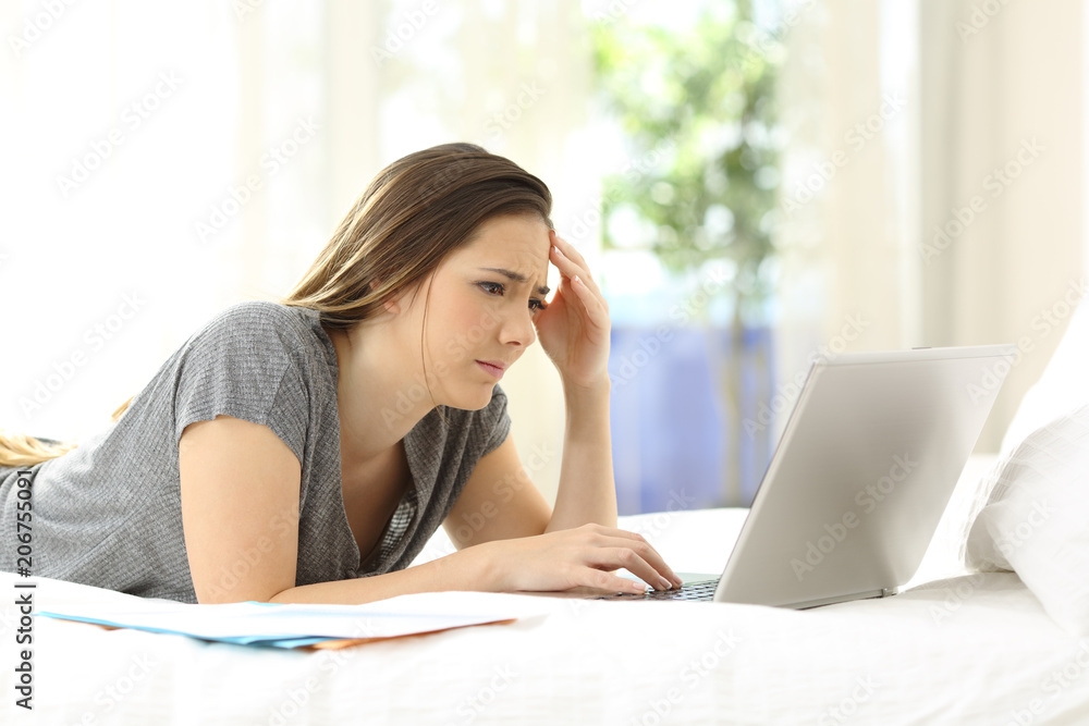 Self employed discovering online mistake at home Self employed discovering online mistake at home
