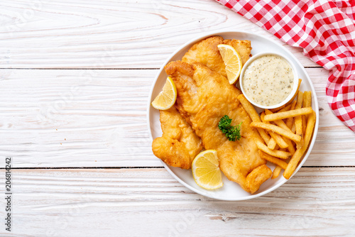 Konstfotografi fish and chips with french fries