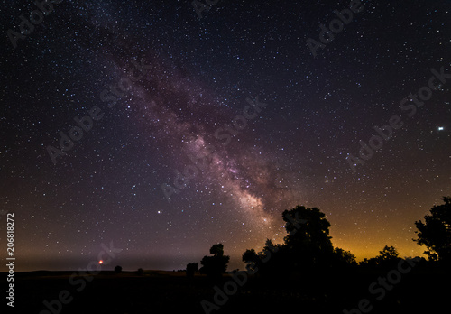 Milky way near Madrid, Spain © Luis
