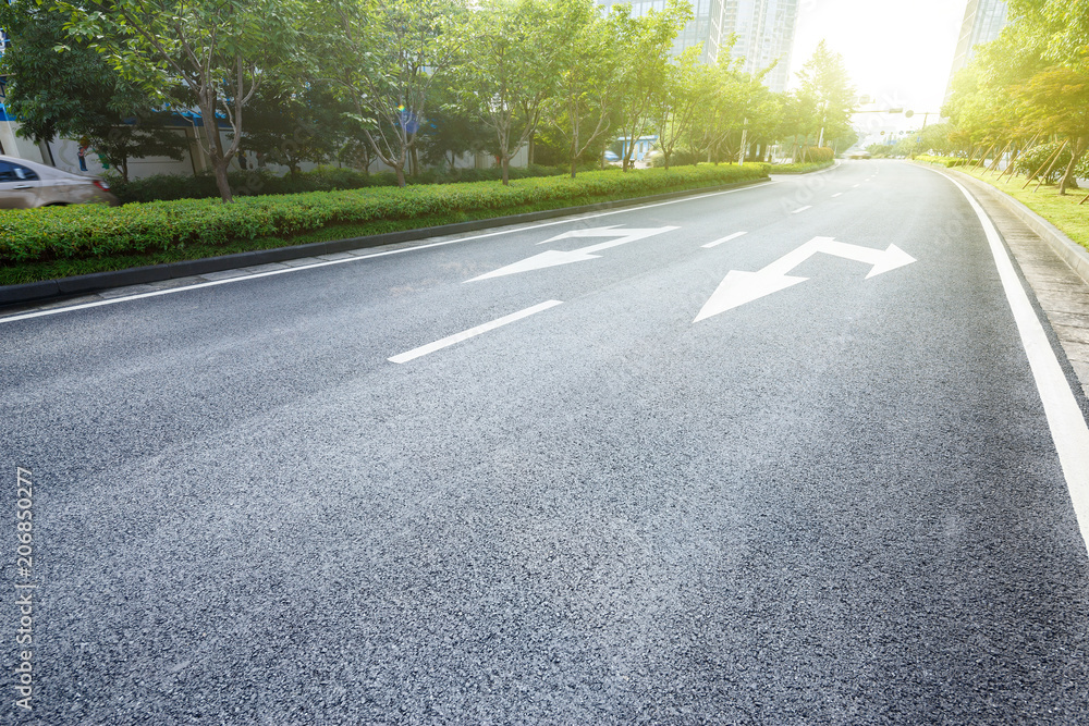 Obraz premium asphalt road in the city