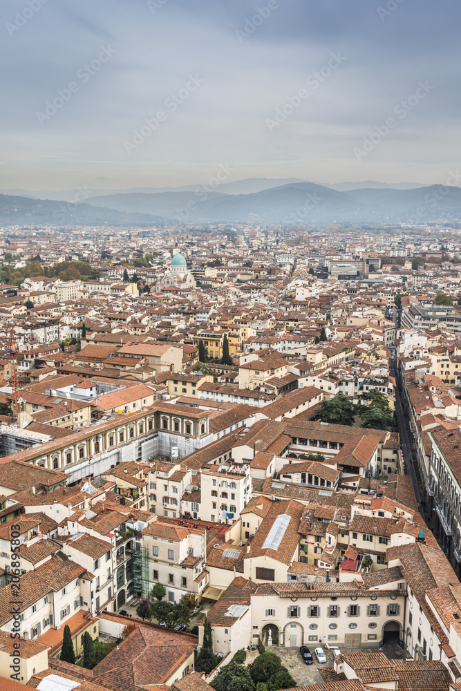 Fototapeta premium View of the city of Florence from the Brunelleschi dome of the cathedral of Florence.