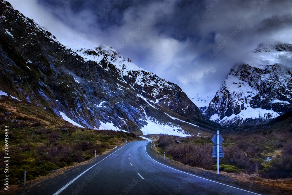 mountain road to milford sound fiordland national park most popular traveling destination in new zealand