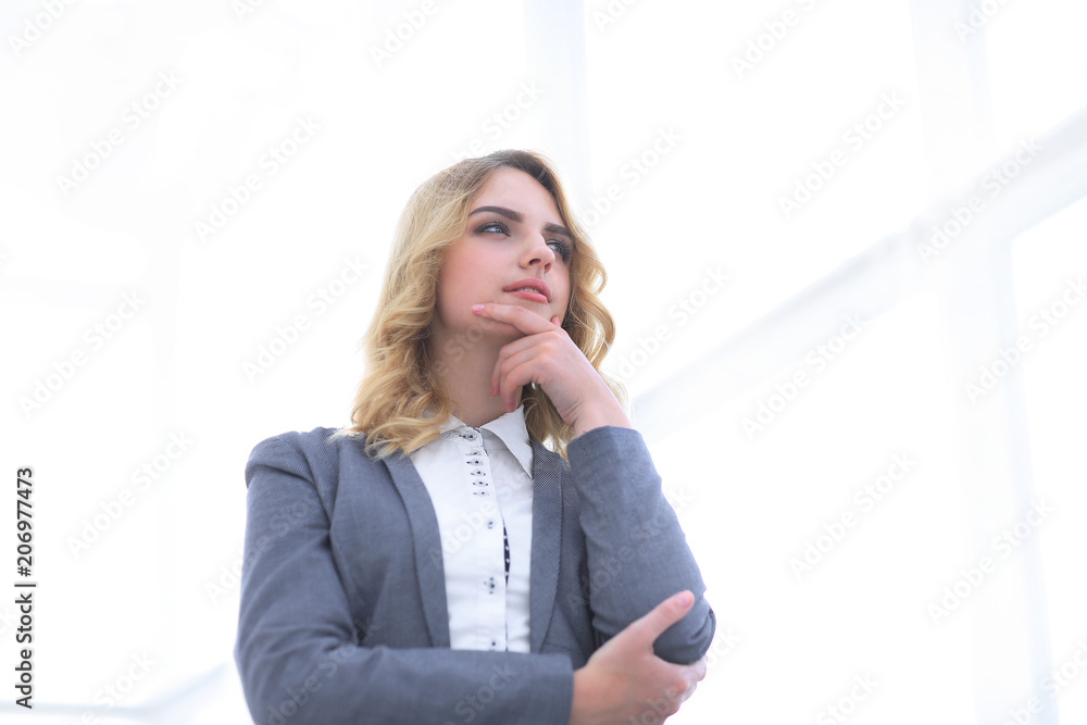 modern woman looking at copy space.i modern woman looking at copy space.i