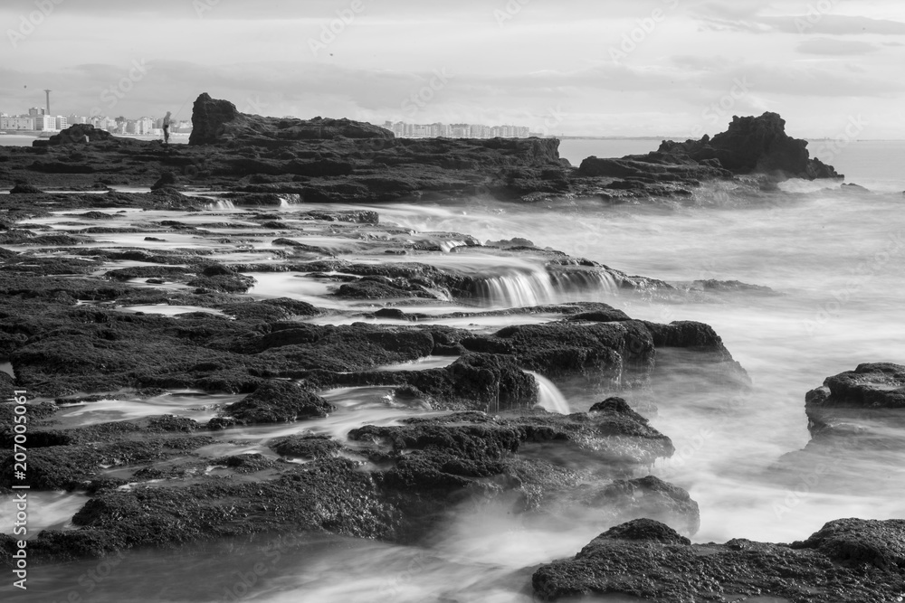 rompiente en las rocas