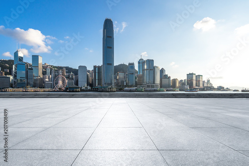 Canvas Print city skyline with empty floor