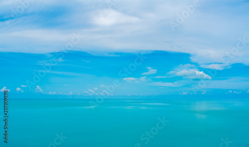 Sea and cloudy blue sky at Samui island © jeafish