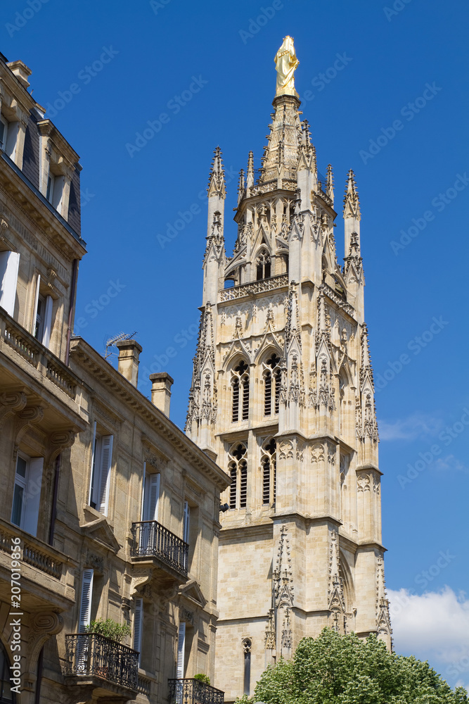 Glockenturm der Kathedrale von Bordeaux