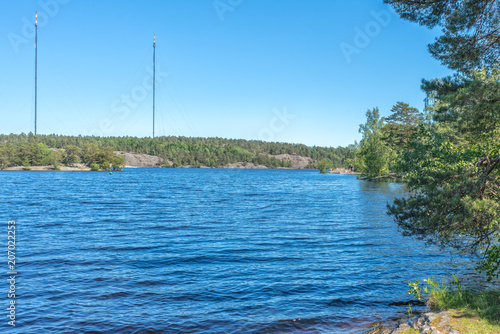 Fotografia A beautiful forest lake in Nacka Nature Reserve, Sweden