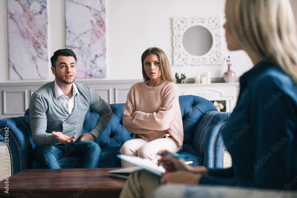 Couple and psychologist. Couple and psychologist.