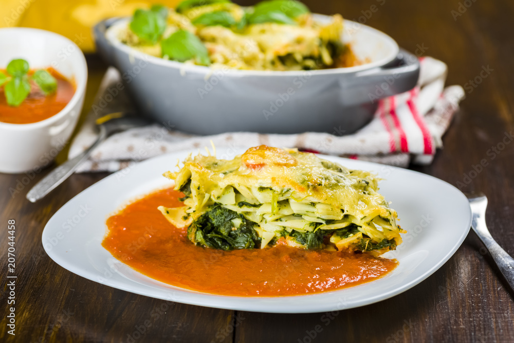 Roasted pasta with spinach Roasted pasta with spinach