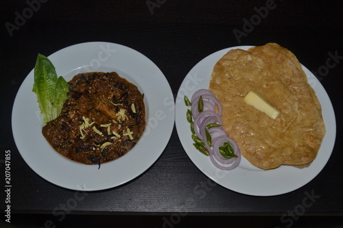 Nalli Nihari and Naan - North Indian cuisine  photo