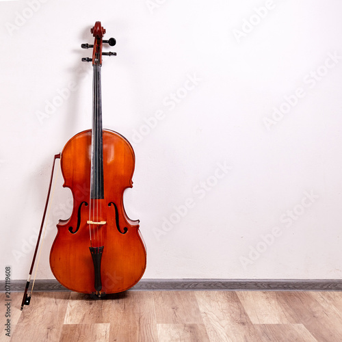 Foto Old retro cello