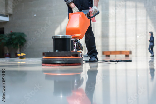 washing floor with machine