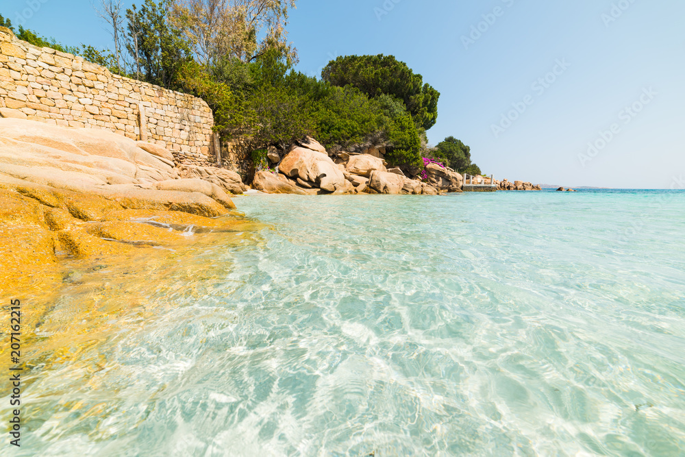 Obraz premium crystal clear water in Capriccioli