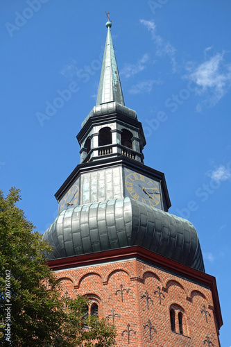 Kirche St. Cosmae et Damiani in der Hansestadt Stade photo