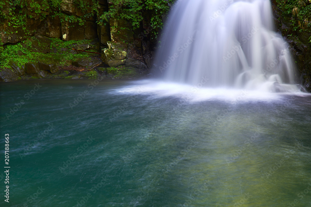 Fototapeta premium 赤目四十八滝