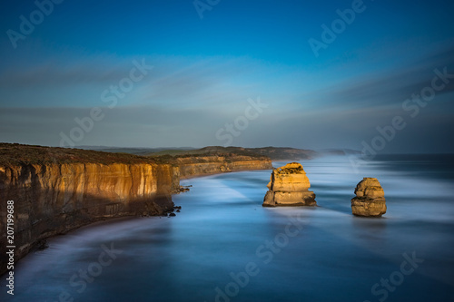 Canvas Print Long exposure at the 12 Apostles, a collection of limestone stacks off the shore