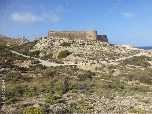 El Playazo de Rodalquilar en el municipio de N  jar  cerca de la poblaci  n de Rodalquilar en el Cabo de Gata  Almeria   Andalucia  Espa  a 