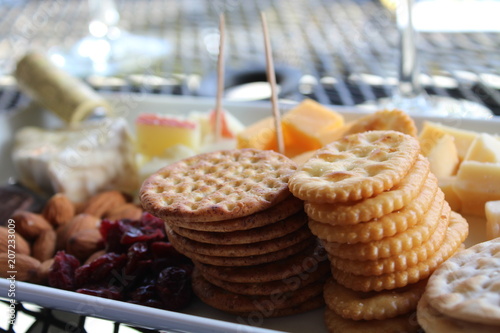 cheese and crackers snacks