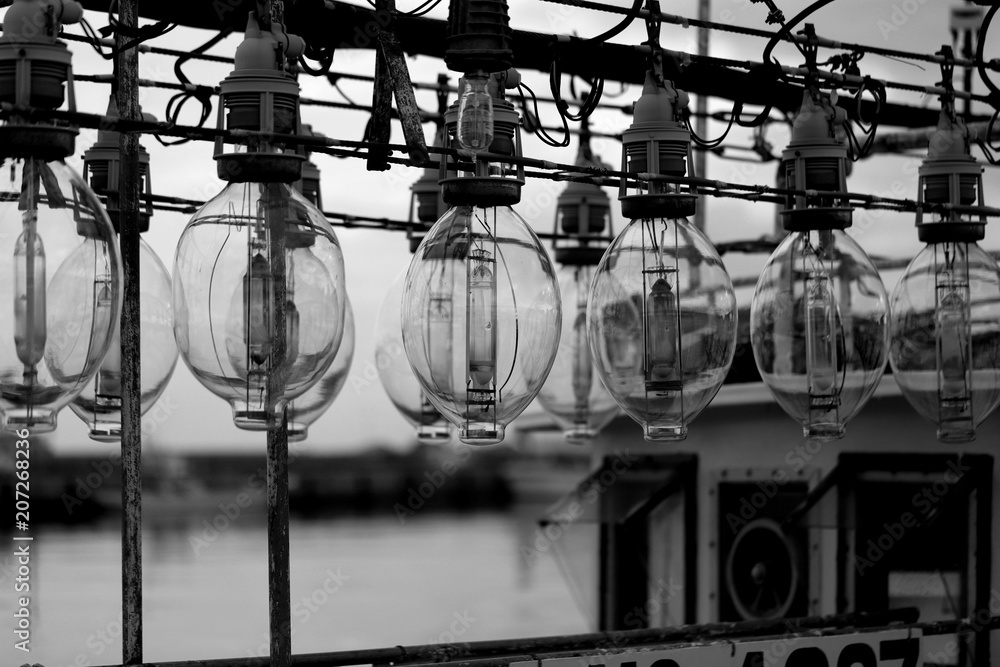 イカ釣り漁船の集魚灯 Stock 写真 Adobe Stock