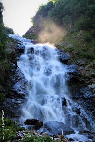 Wasserfall in den Alpen
