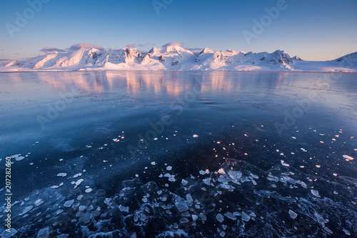 Wallpaper Mural  norway landscape nature of the mountains of Spitsbergen Longyearbyen  Svalbard   arctic ocean winter  polar day sunset sky Torontodigital.ca