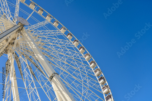 Ferris wheel Roue de Paris © tashka2000