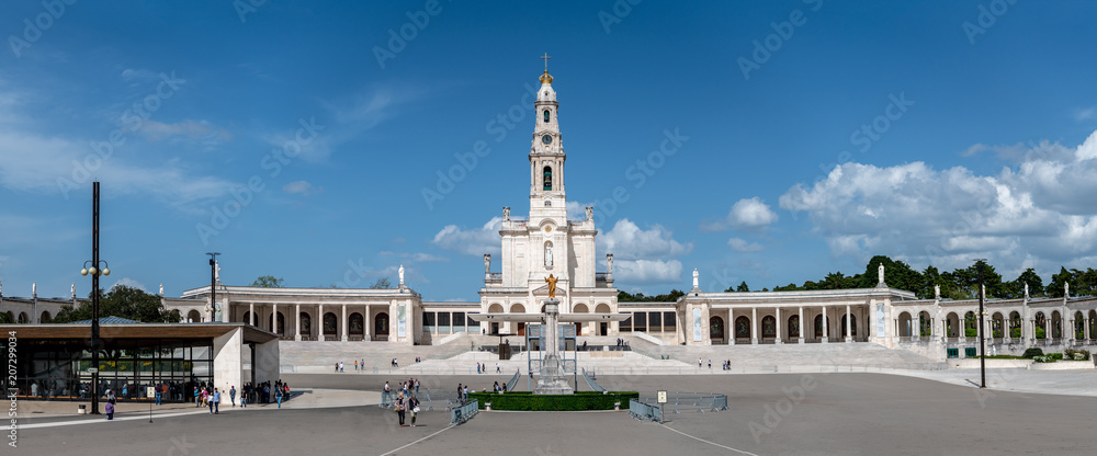Fatima Tree Sanctuary of Fatima, Portugal. An important Marian Shrines and ...