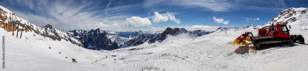 schneeferner glacier and the alps in the background high definition panorama in the winter