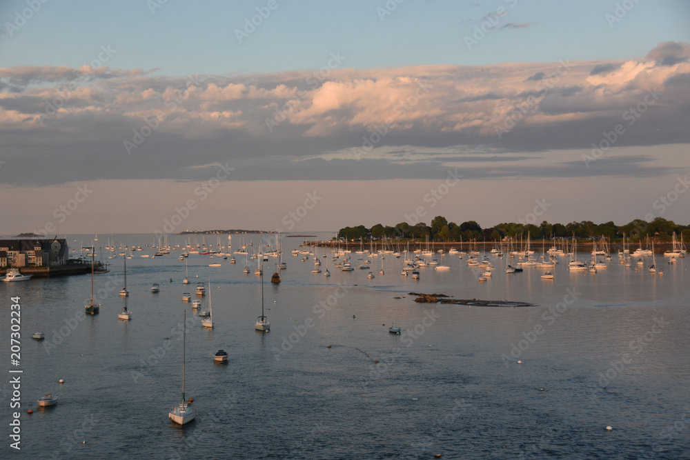 Naklejka premium Harbour at sunset 2