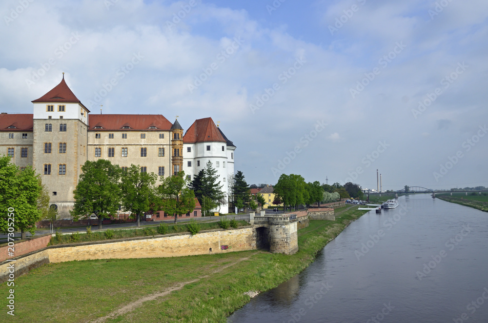 Obraz premium Schloss Hartenfels an der Elbe, Torgau