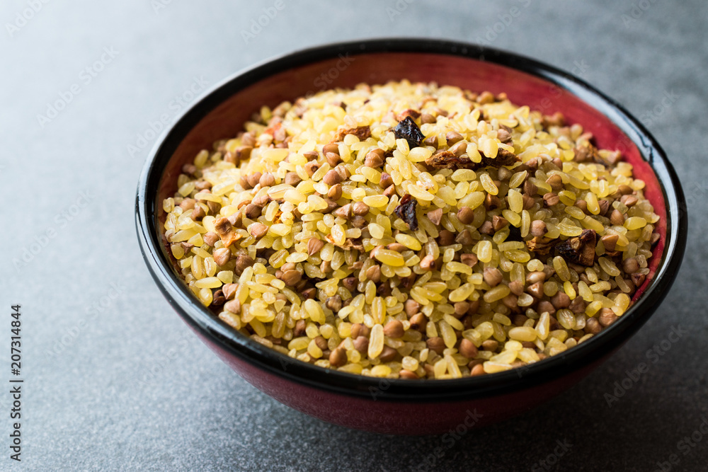 Raw Bulgur Rice with Buckwheat / Bulghur for Pilav or Pilaf Raw Bulgur Rice with Buckwheat / Bulghur for Pilav or Pilaf
